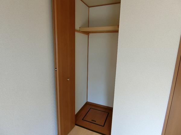 羽曳野市南恵我之荘４丁目のハイツ