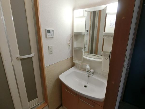 羽曳野市南恵我之荘４丁目のハイツ