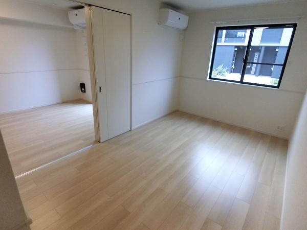 スペチアーレ　ドゥーエ