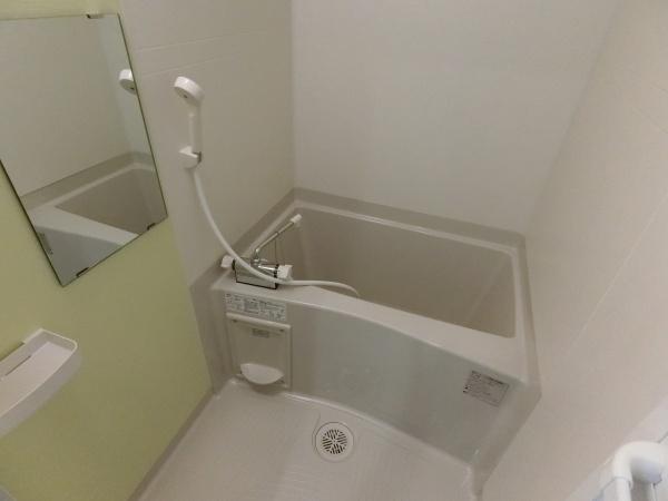 羽曳野市軽里３丁目のアパート