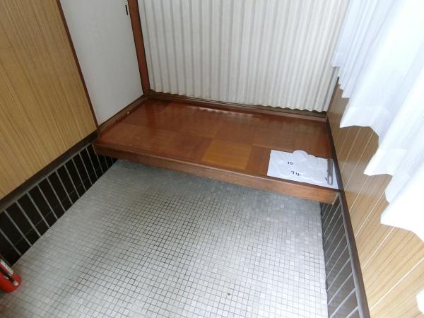 高安町北5丁目テラスハウス