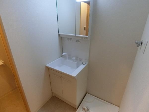 松原市一津屋５丁目のアパート