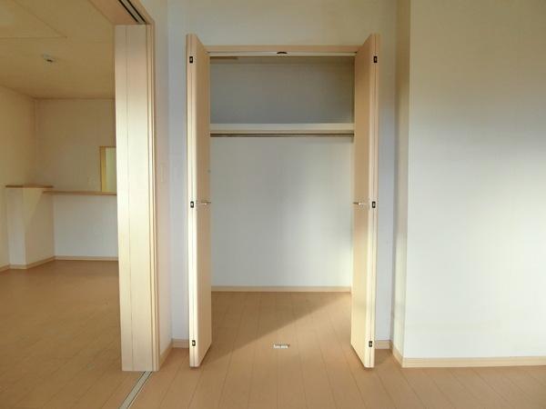 羽曳野市伊賀２丁目のハイツ