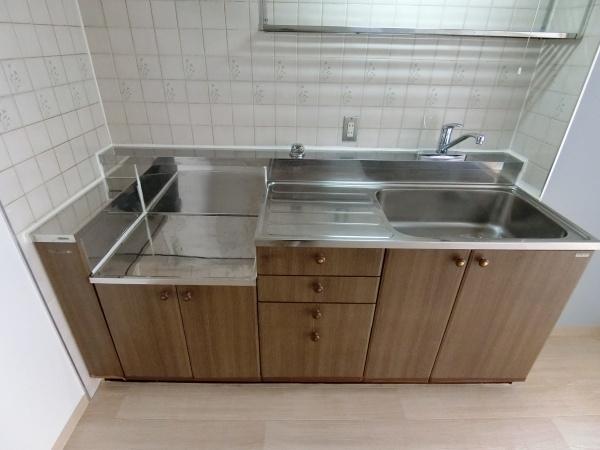 ユージィーコート巽