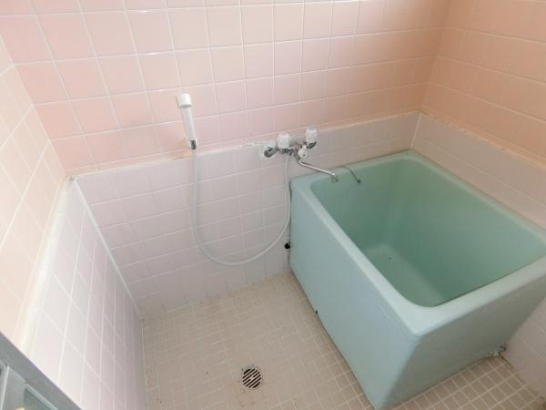 羽曳野市南恵我之荘１丁目のハイツ