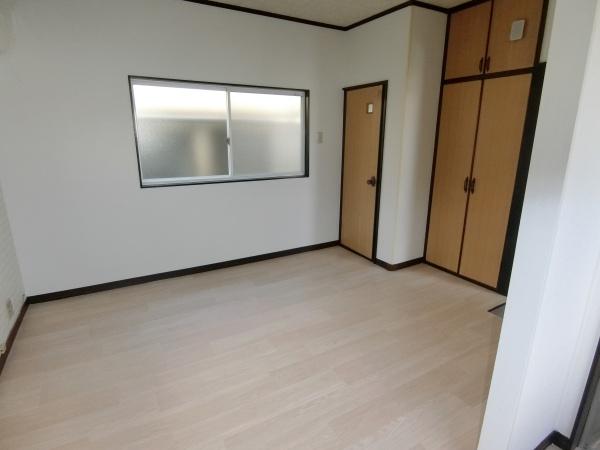 羽曳野市南恵我之荘１丁目のハイツ