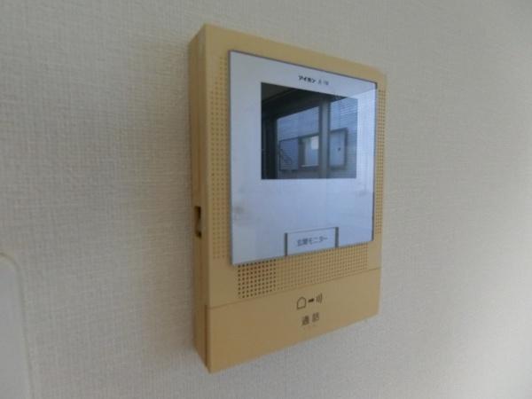 羽曳野市誉田６丁目のハイツ