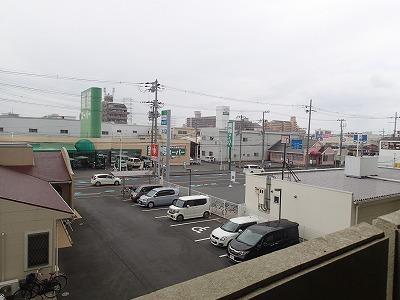 アシスト三伯