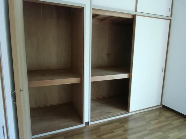 松原市小川５丁目のハイツ