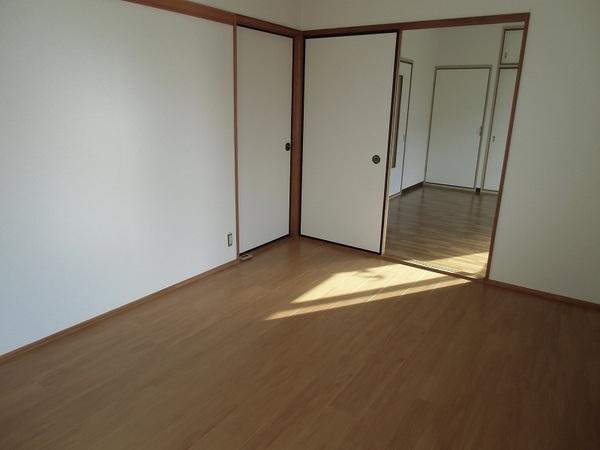 松原市小川５丁目のハイツ