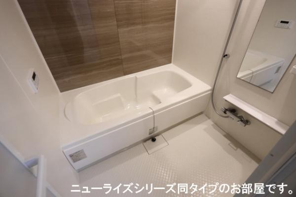 羽曳野市河原城のアパート