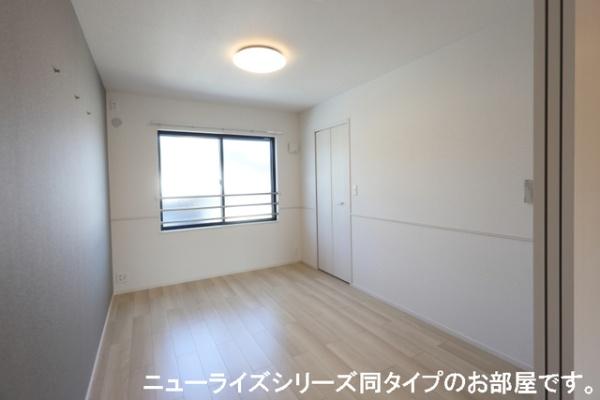 羽曳野市河原城のアパート