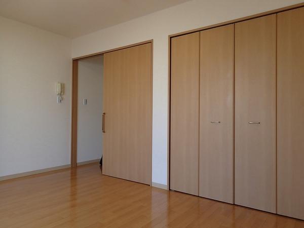 羽曳野市伊賀１丁目のハイツ