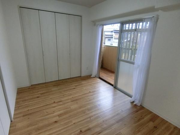 羽曳野市高鷲５丁目のマンション