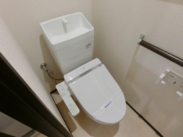 羽曳野市東阪田のハイツ