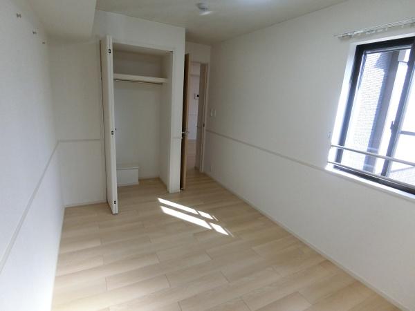 マヨール御舟町