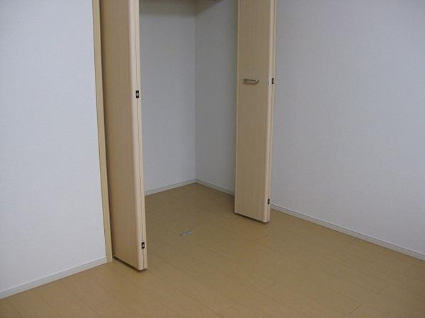 松原市東新町３丁目のハイツ