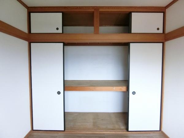 羽曳野市伊賀６丁目の貸家