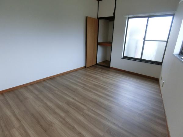 伊賀6丁目貸家