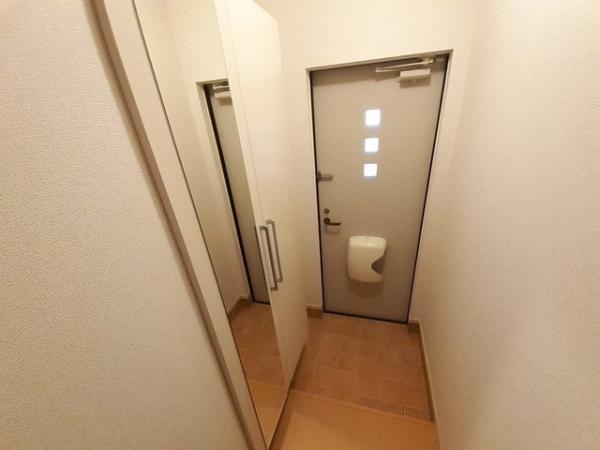 柏原市円明町のハイツ