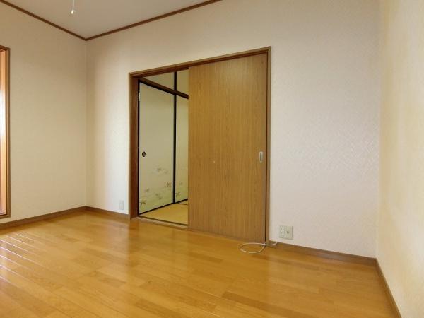羽曳野市野々上５丁目のテラスハウス