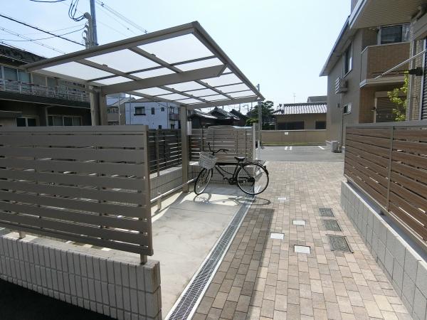 松原市岡４丁目のアパート