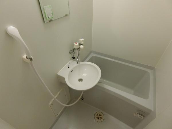 羽曳野市恵我之荘４丁目のハイツ