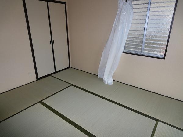 羽曳野市島泉６丁目のハイツ