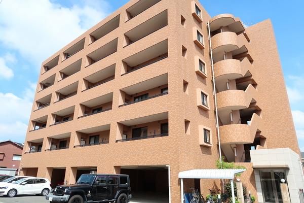 藤井寺市小山１丁目のマンション