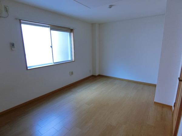 柏原市本郷４丁目のハイツ