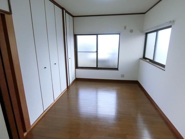 藤井寺市藤ケ丘２丁目のテラスハウス