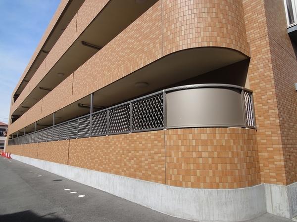 羽曳野市野々上３丁目のマンション
