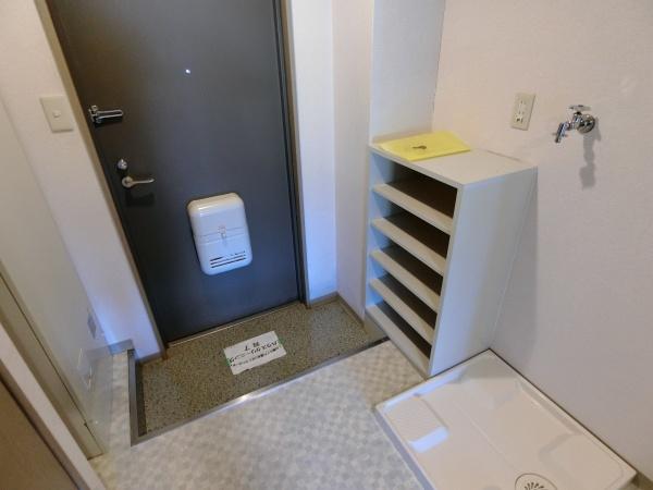 サニーコート太子(玄関)