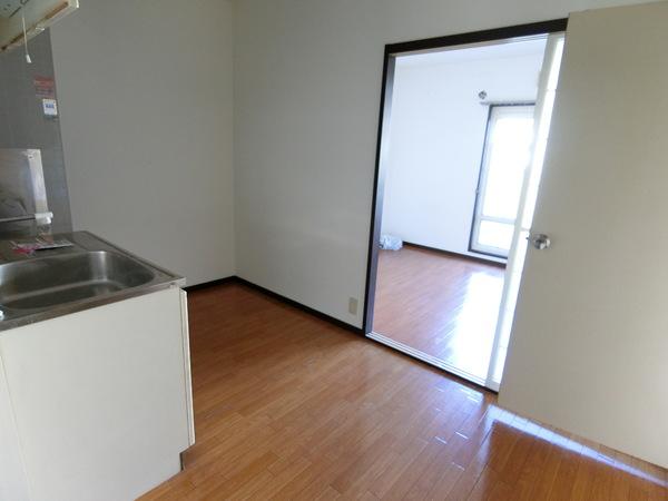 松原市一津屋５丁目のマンション