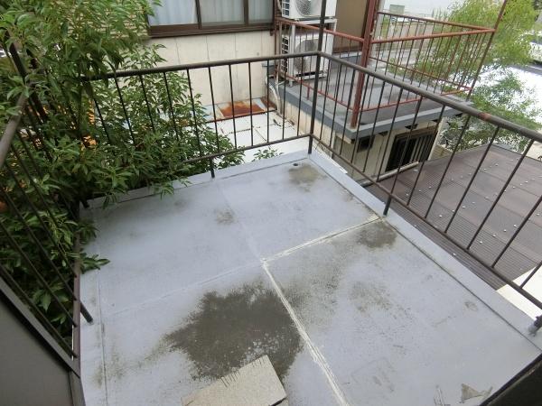 高安町北5丁目テラスハウス(バルコニー)