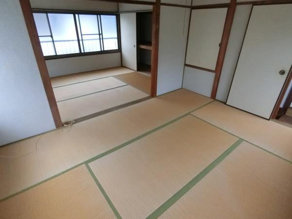 高安町北5丁目テラスハウス(和室)