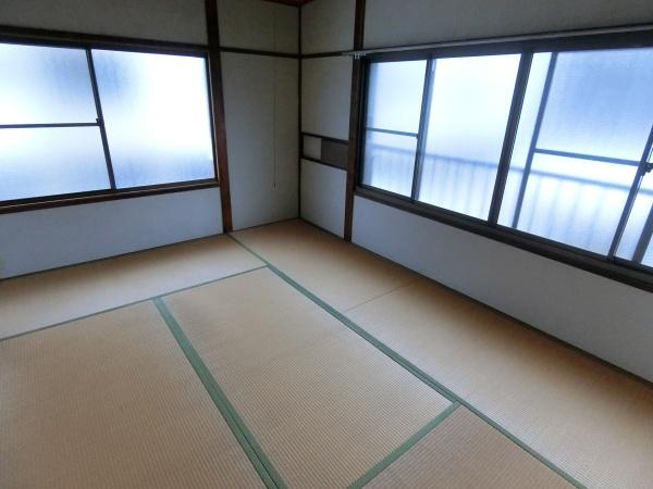 高安町北5丁目テラスハウス(和室)