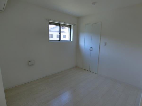 ステラウッド野中II