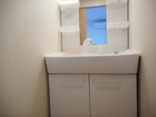 アンジュ　ド　ルミエール