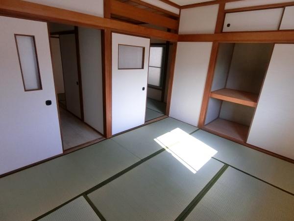 羽曳野市島泉７丁目の貸家