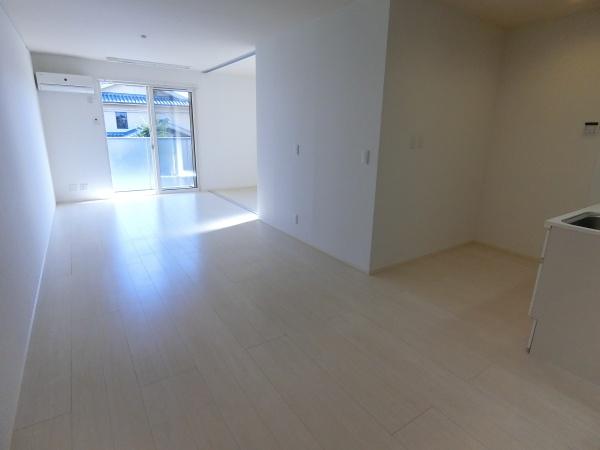 松原市松ケ丘２丁目のアパート