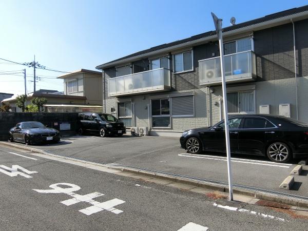 松原市松ケ丘２丁目のアパート