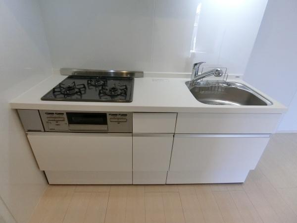 松原市松ケ丘２丁目のアパート