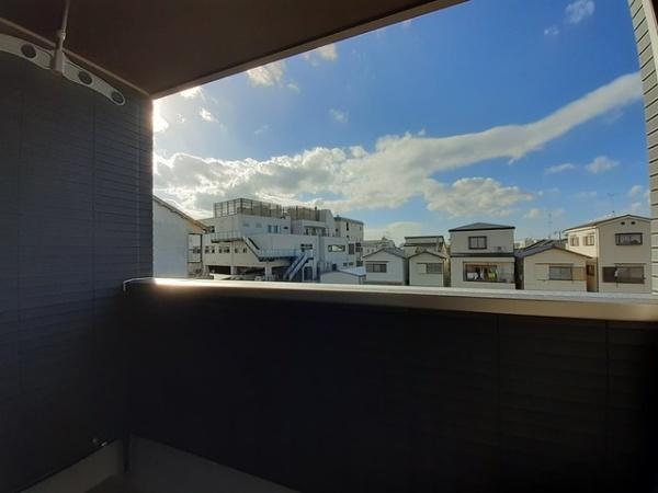 アンジュ　ニシオ