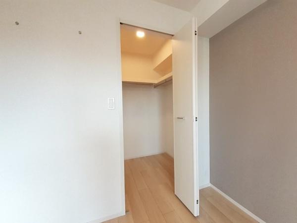 アンジュ　ニシオ