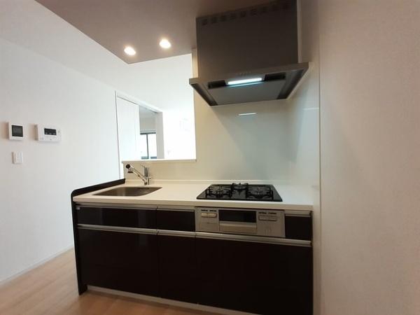 アンジュ　ニシオ