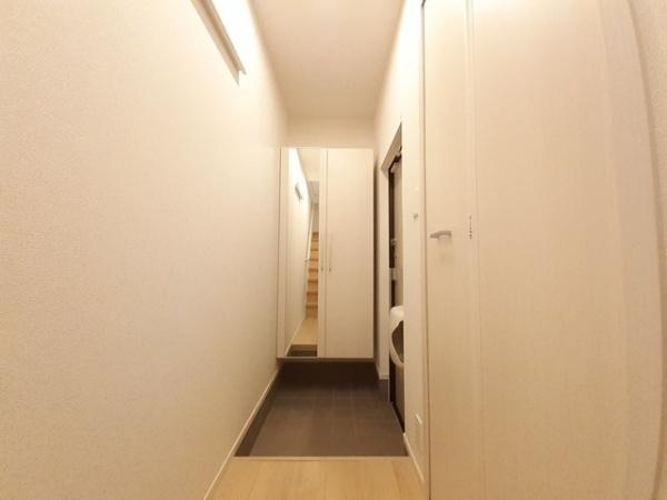 アンジュ　ニシオ