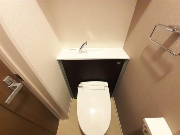 アンジュ　ニシオ