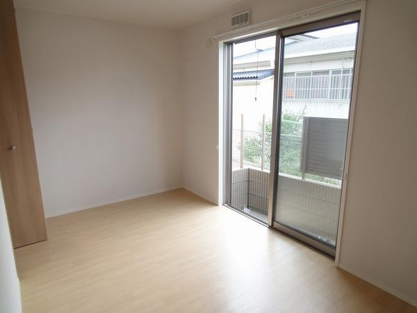 羽曳野市桃山台４丁目のハイツ