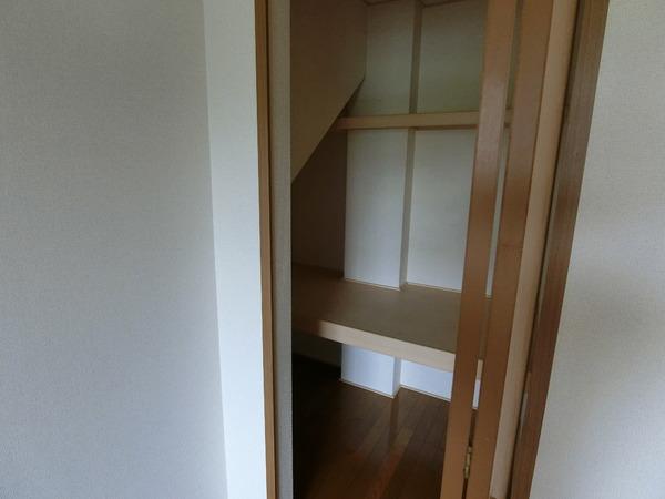 羽曳野市野々上２丁目のハイツ